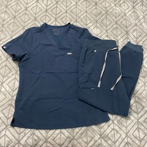 Figs - dark blue (maybe dark harbor?) - Large top - XL bottom - jogger style